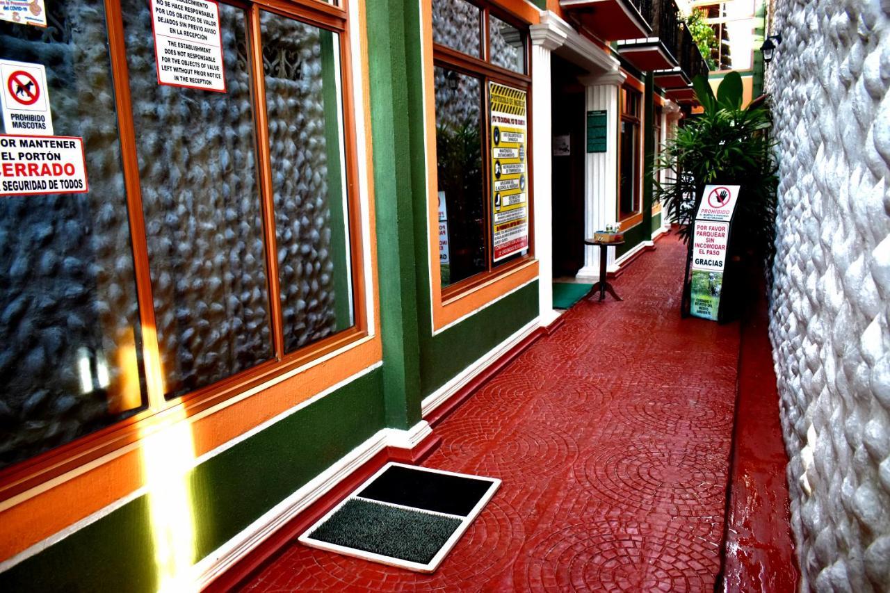 Apartahotel Tierras Amazonicas レティシア エクステリア 写真