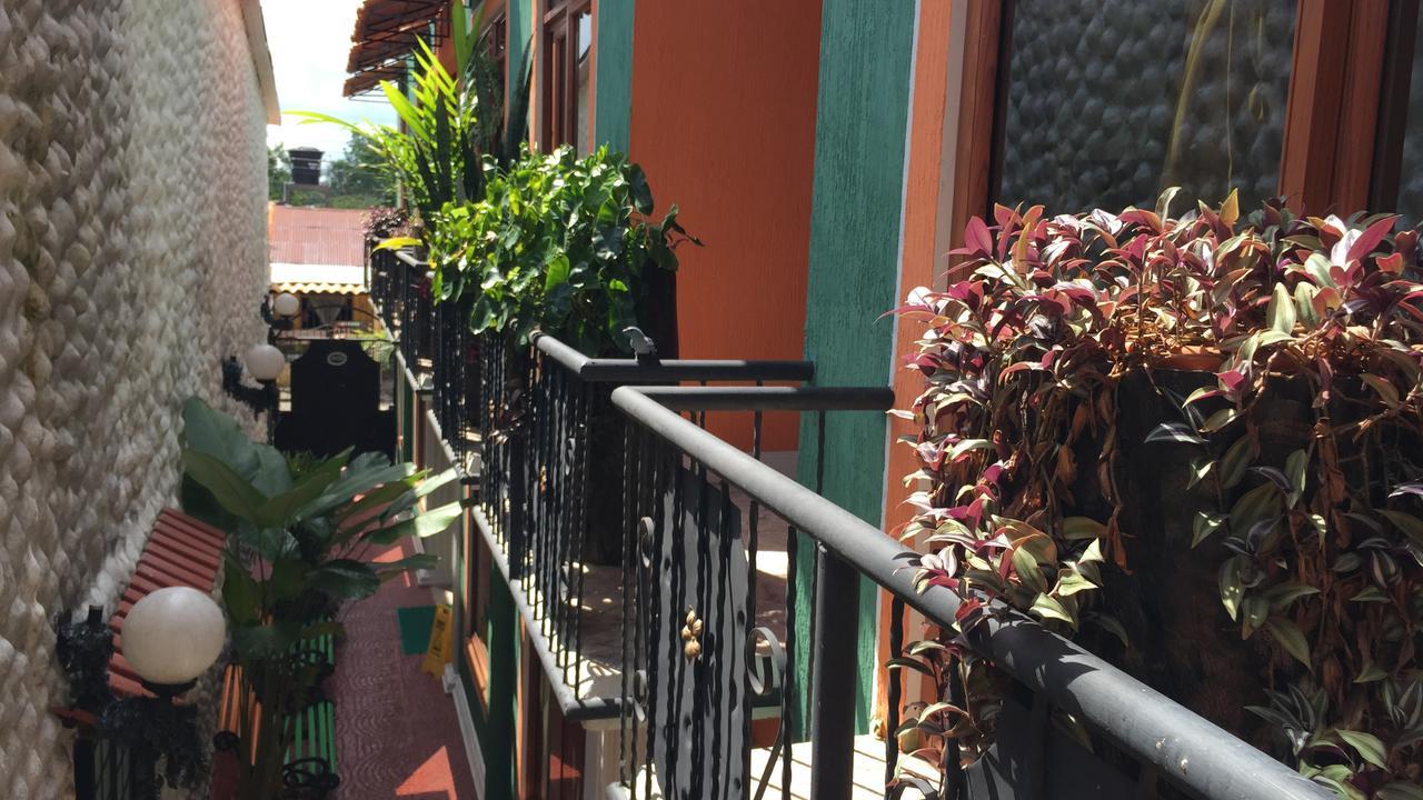 Apartahotel Tierras Amazonicas レティシア エクステリア 写真