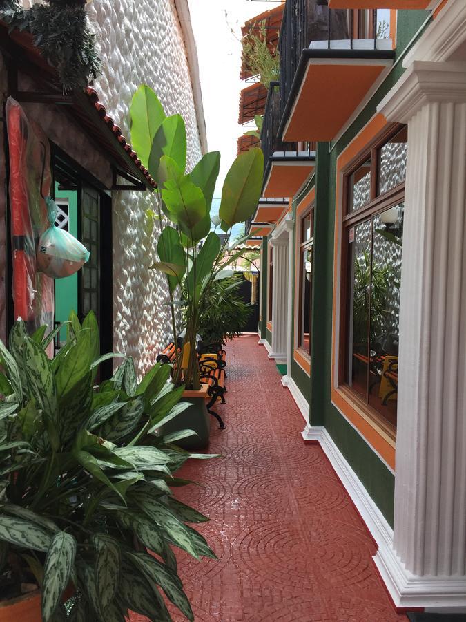 Apartahotel Tierras Amazonicas レティシア エクステリア 写真